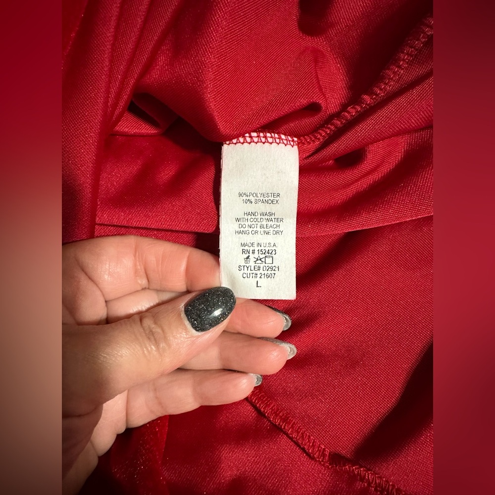 One-Shoulder Red midi Dress - Picture 12 of 13